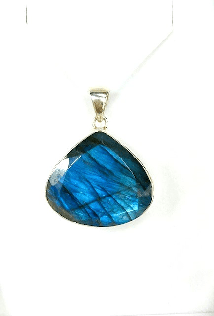 Labradorite-Pendant-Sterling-Silver-AOK-Specialty-Gifts