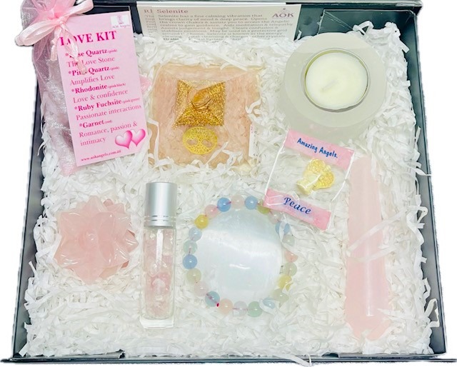 Crystal-Lovers-Box-Pink-AOK-Specialty-Gifts